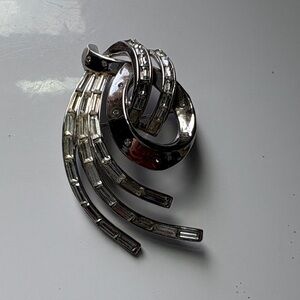Vintage signed Crown Trifari “Comet” Rhinestone Brooch 1953